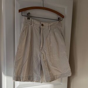 GAP 90s Women’s Khaki Vintage Shorts